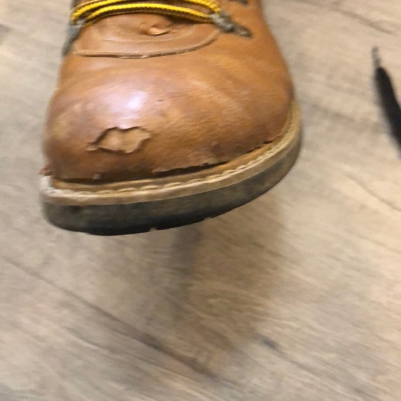 Men’s boots - Picture 2 of 2